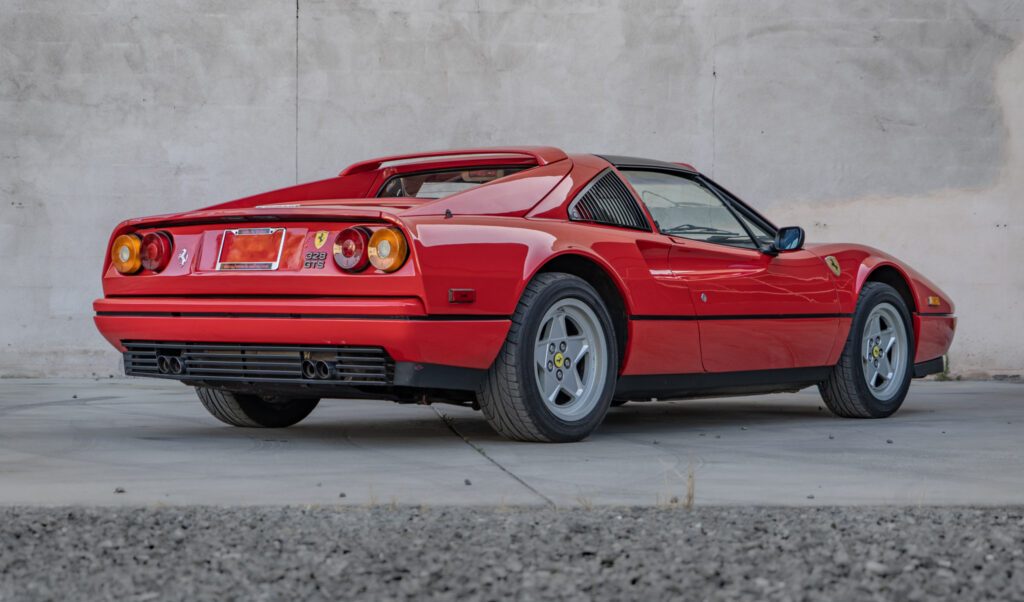 1987 Ferrari 328 GTS #70695 | Exterior View 3