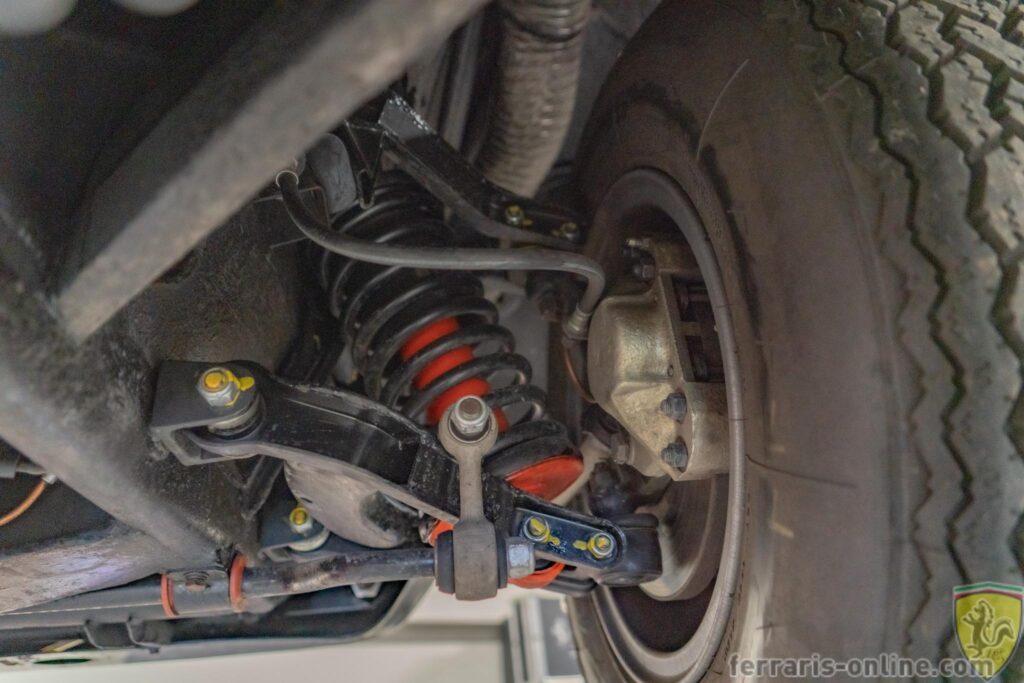 1969 Ferrari 365 GTC #12105 | Exterior View 12