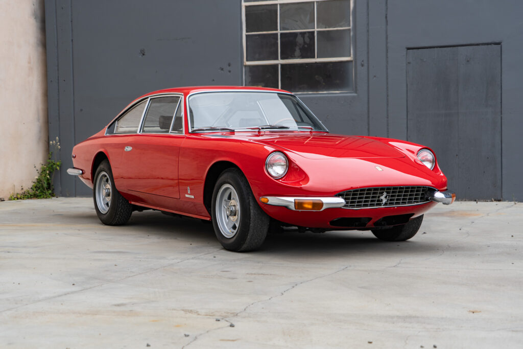 1970 Ferrari 365 GT 2+2 #13049 | Exterior View 17