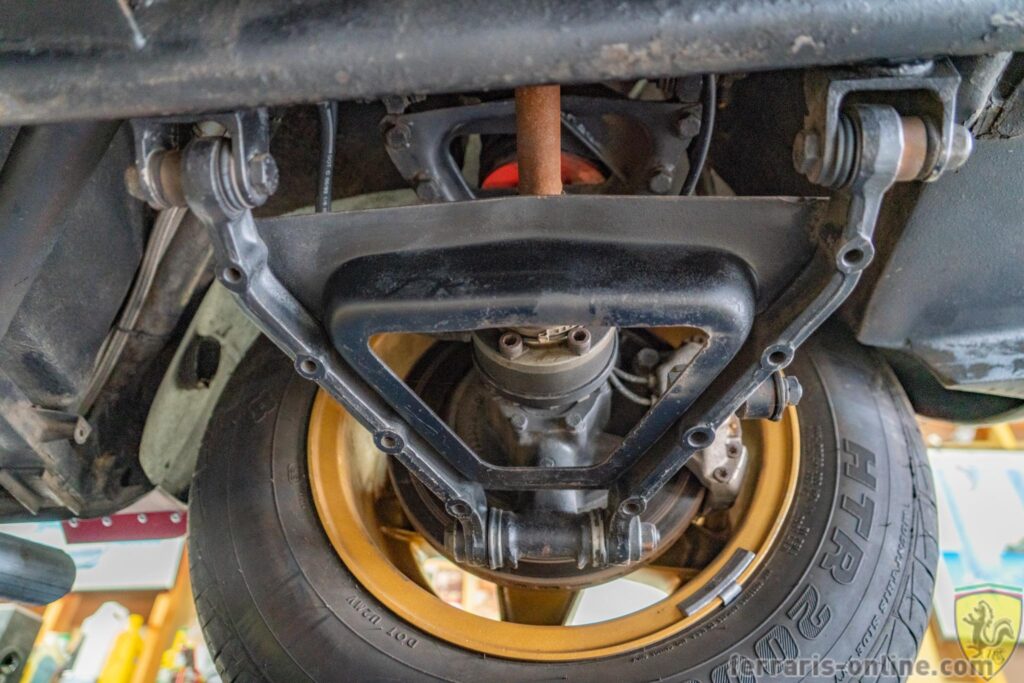 1972 Ferrari 365 GTB/4C Daytona Comp conversion #15241 | Exterior View 47
