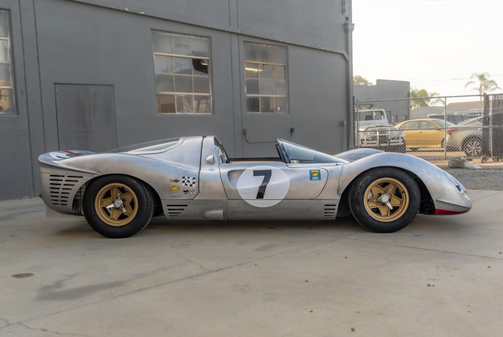 1967 Ferrari 412P Berlinetta Tribute #9866 | Exterior View 38