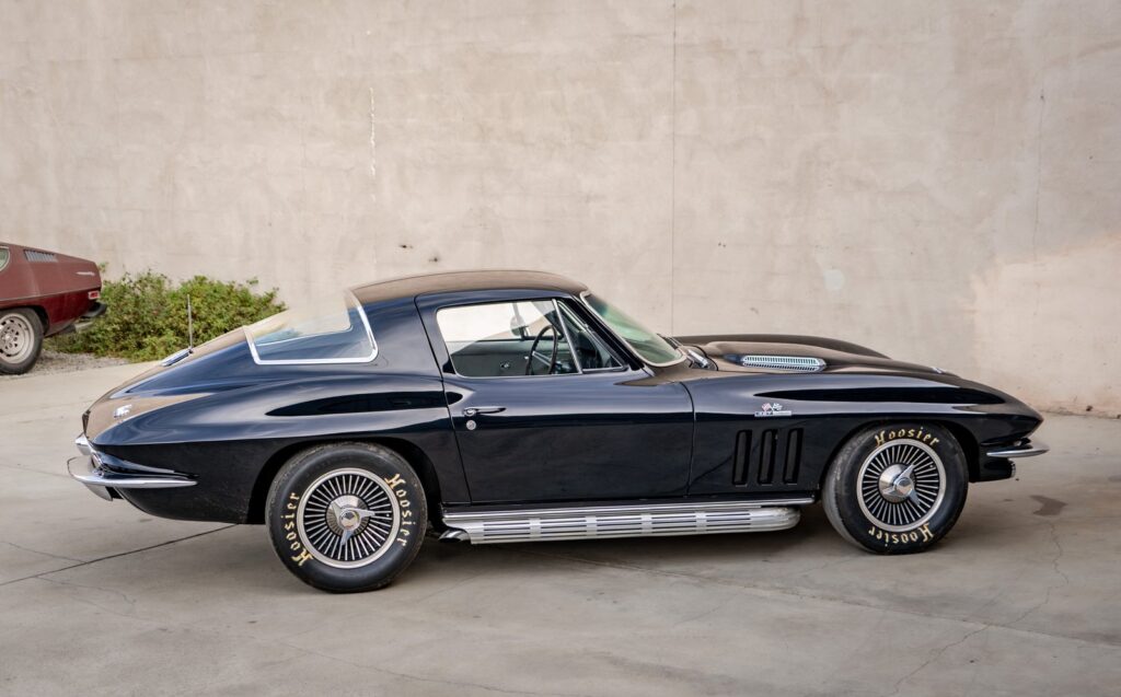 1966 Chevrolet Corvette 427 Stingray #113318 | Exterior View 2