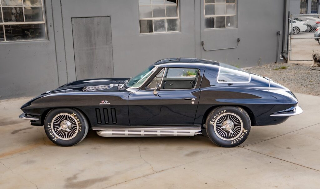 1966 Chevrolet Corvette 427 Stingray #113318 | Exterior View 10