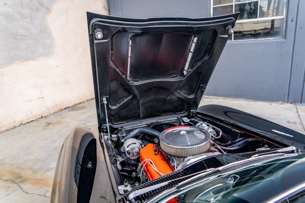 1966 Chevrolet Corvette 427 Stingray #113318 | Exterior View 24