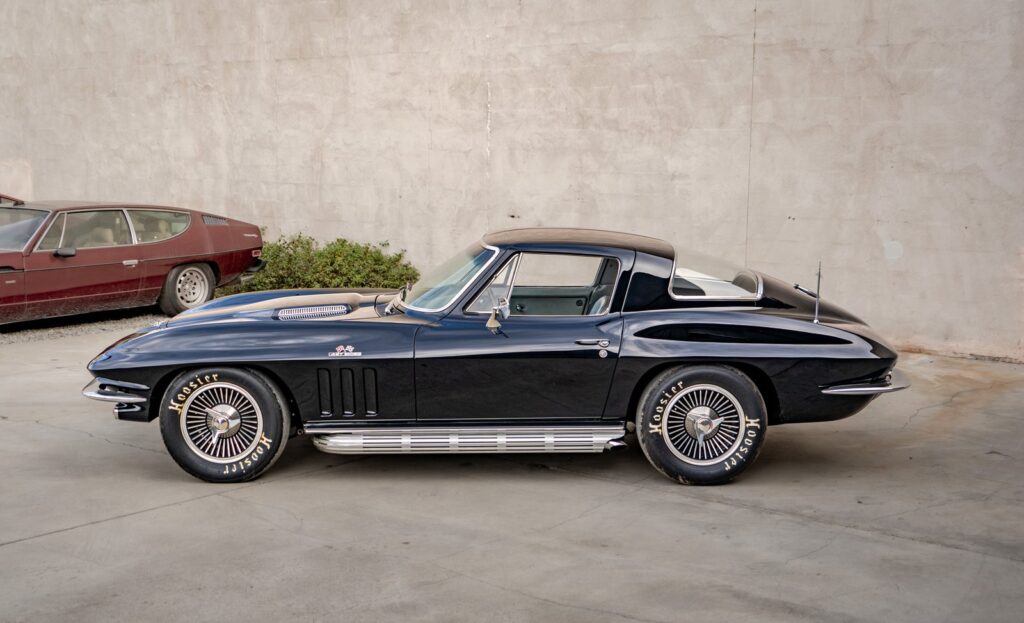 1966 Chevrolet Corvette 427 Stingray #113318 | Exterior View 25