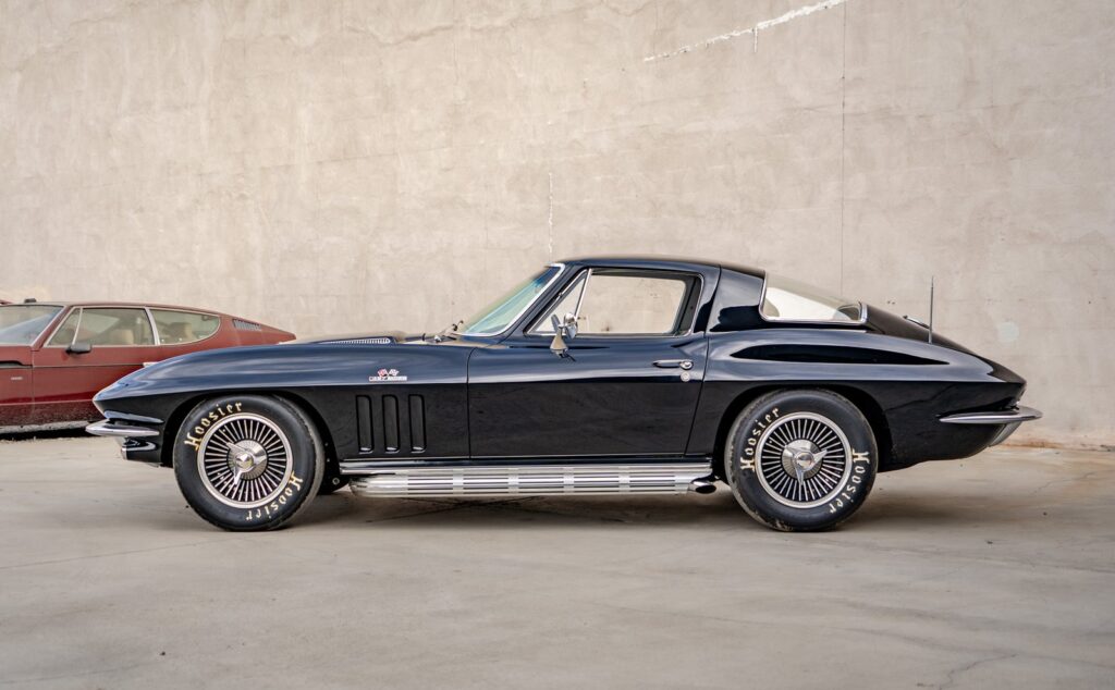 1966 Chevrolet Corvette 427 Stingray #113318 | Exterior View 26