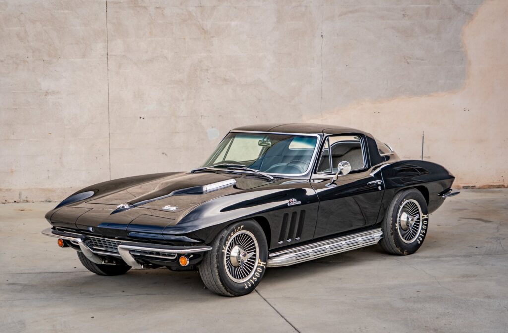 1966 Chevrolet Corvette 427 Stingray #113318 | Exterior View 27