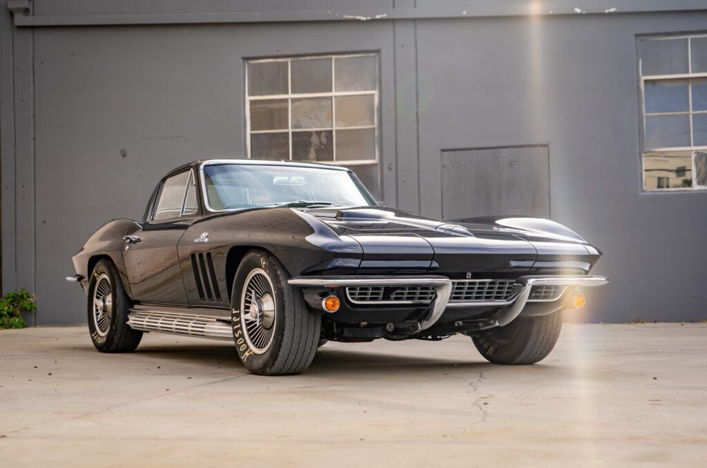 1966 Chevrolet Corvette 427 Stingray #113318 | Exterior View 31