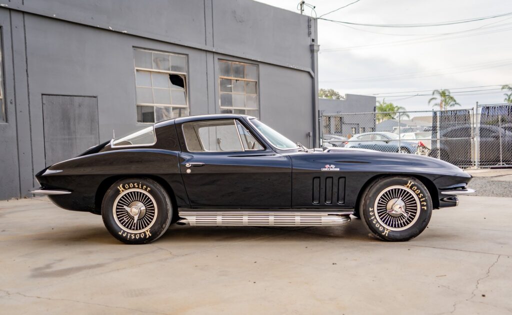 1966 Chevrolet Corvette 427 Stingray #113318 | Exterior View 33