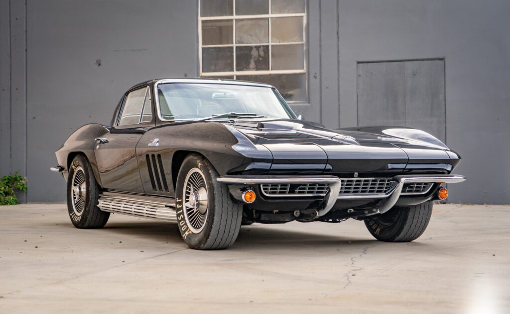 1966 Chevrolet Corvette 427 Stingray #113318 | Exterior View 35