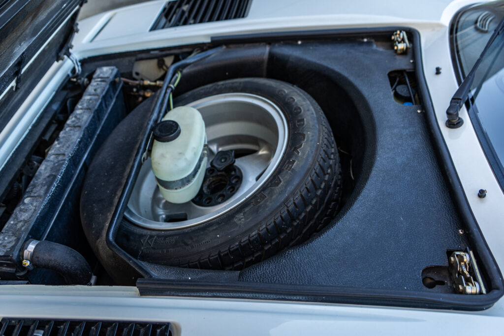 1985 Ferrari 308 GTS QV #54617 | Exterior View 39