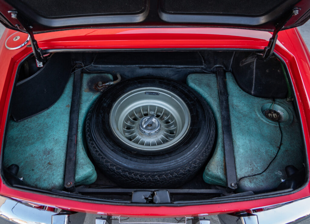 1967 Ferrari 330 GTC #9393 | Exterior View 5
