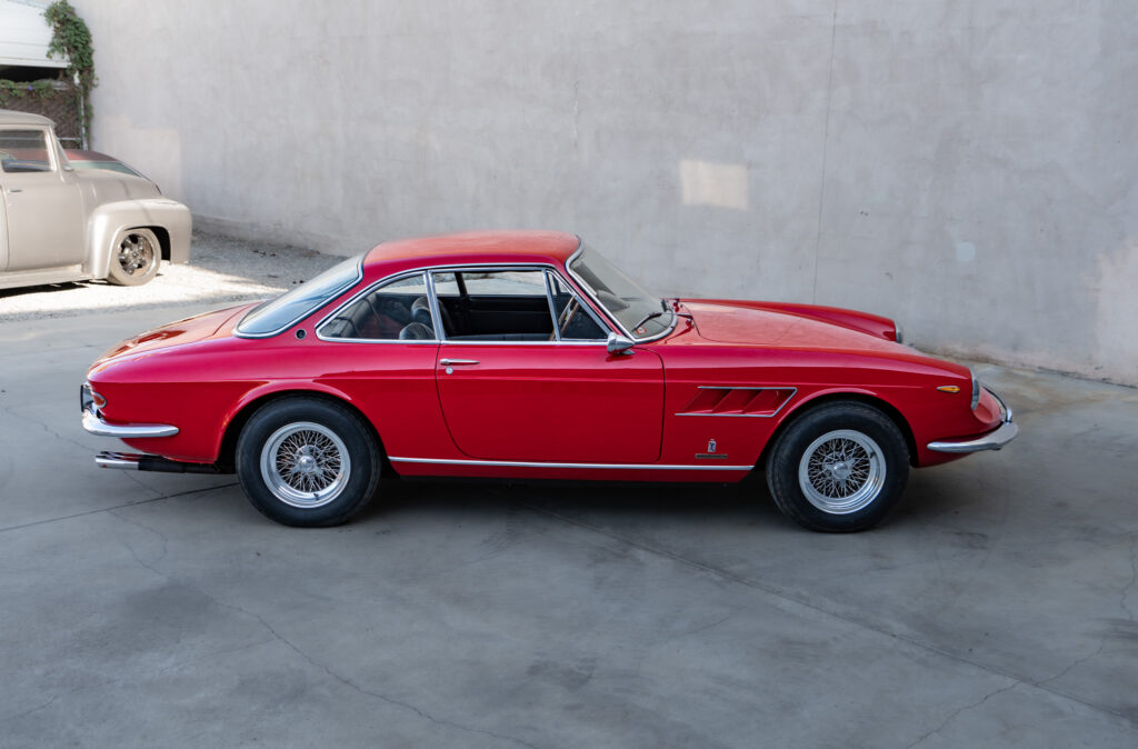 1967 Ferrari 330 GTC #9393 | Exterior View 7