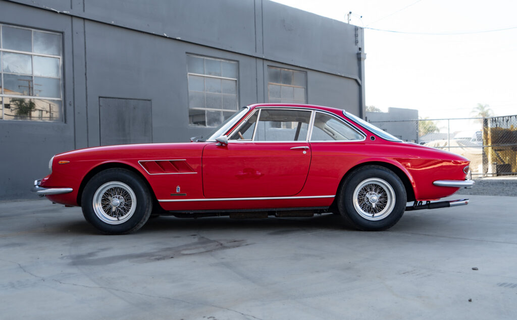 1967 Ferrari 330 GTC #9393 | Exterior View 16