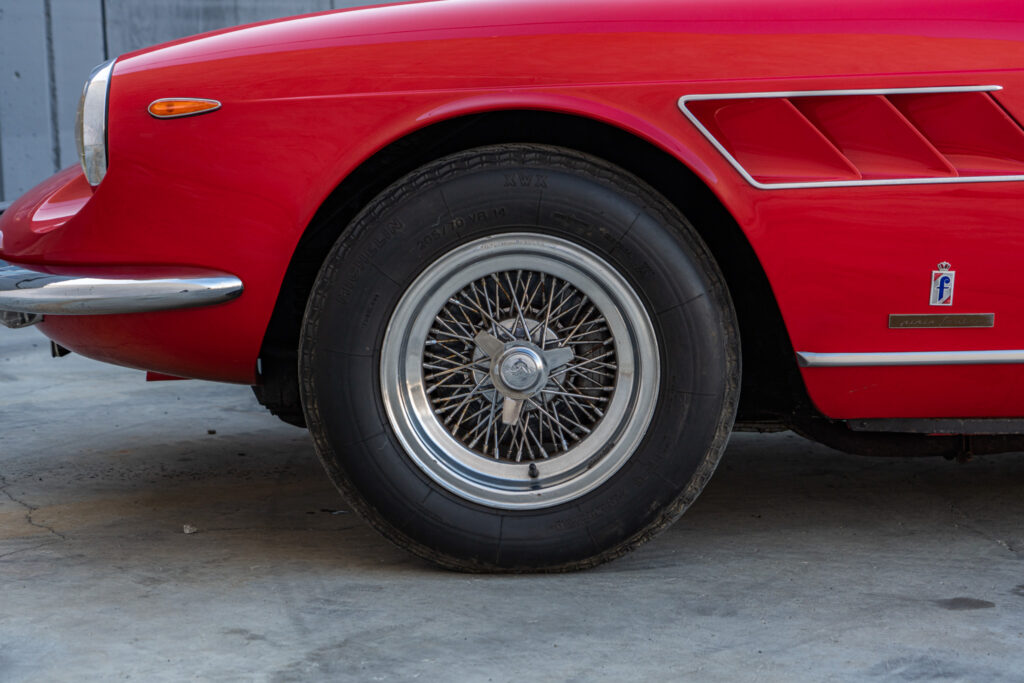 1967 Ferrari 330 GTC #9393 | Exterior View 17