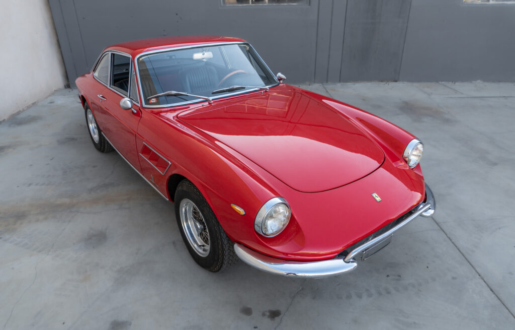 1967 Ferrari 330 GTC #9393 | Exterior View 23