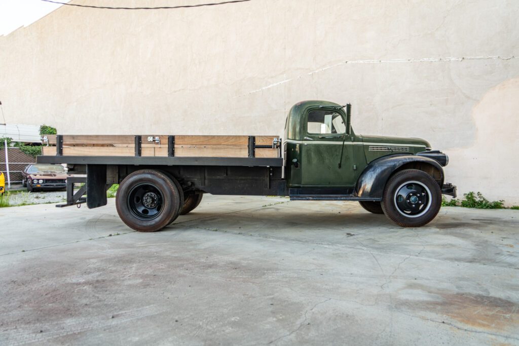 1946 Chevy 6400 two-ton flatbed truck #6PWA6530 | Exterior View 2