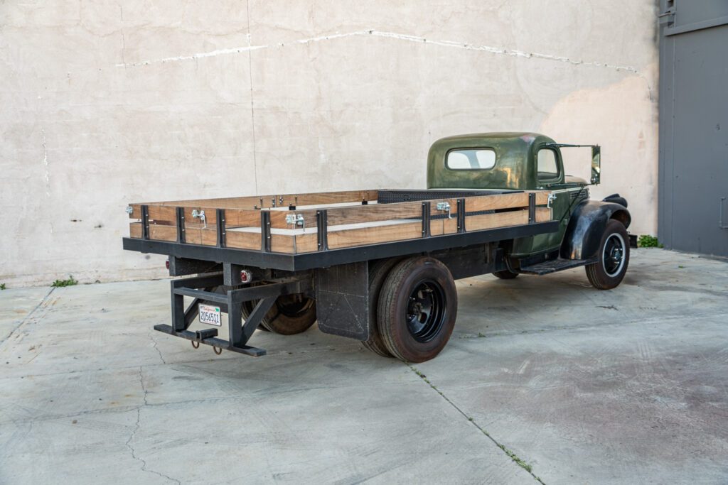 1946 Chevy 6400 two-ton flatbed truck #6PWA6530 | Exterior View 3
