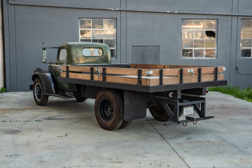 1946 Chevy 6400 two-ton flatbed truck #6PWA6530 | Exterior View 7