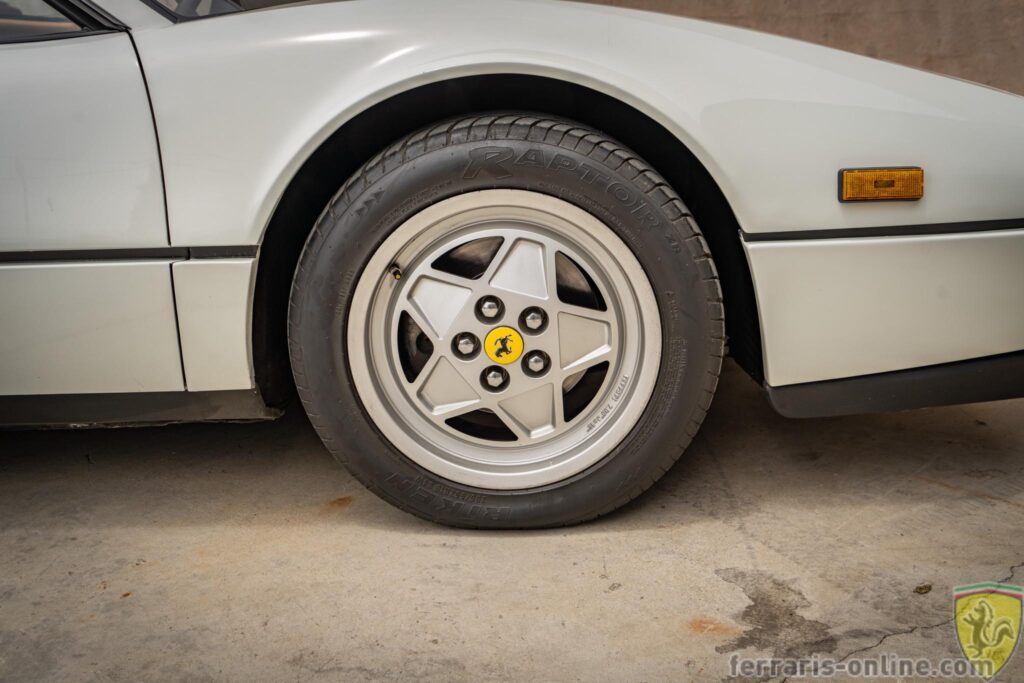 1989 Ferrari 328 GTS #79212 | Exterior View 9