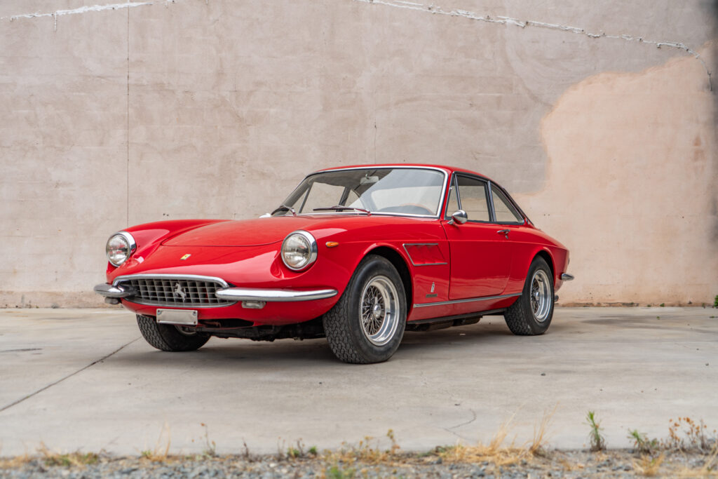 1967 Ferrari 330 GTC #9393 | Exterior View 32