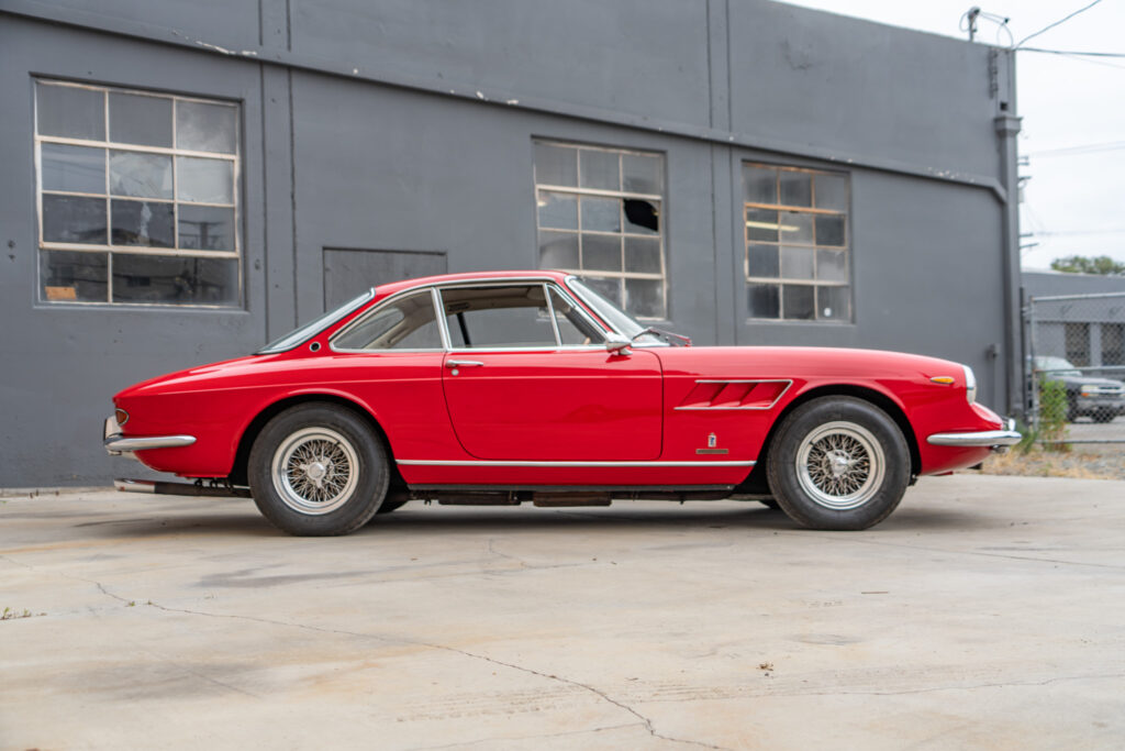 1967 Ferrari 330 GTC #9393 | Exterior View 36