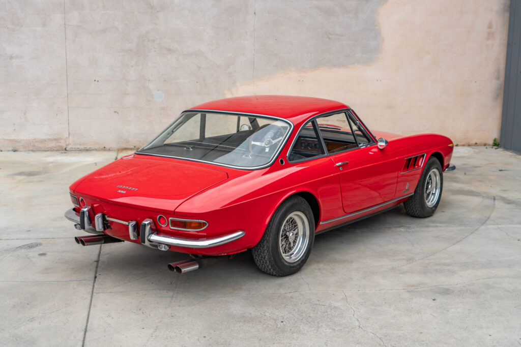 1967 Ferrari 330 GTC #9393 | Exterior View 41