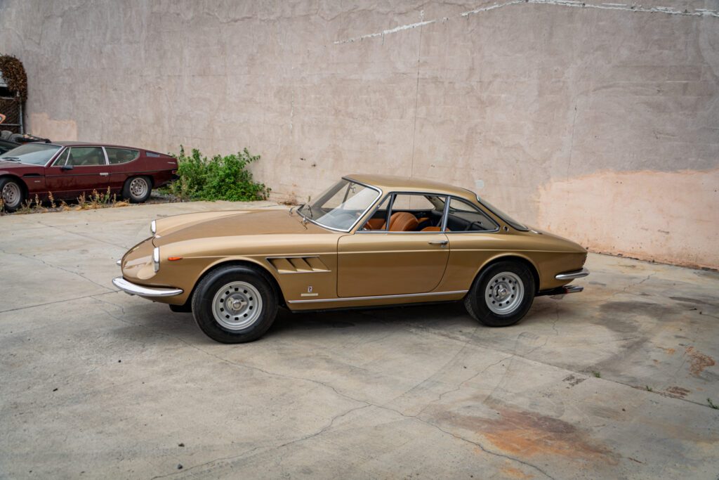 1967 Ferrari 330 GTC #10513 | Exterior View 4