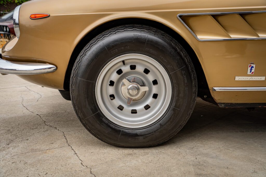 1967 Ferrari 330 GTC #10513 | Exterior View 18