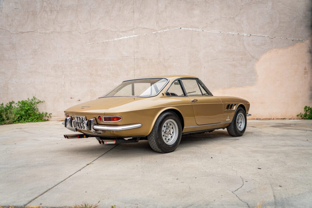 1967 Ferrari 330 GTC #10513 | Exterior View 20