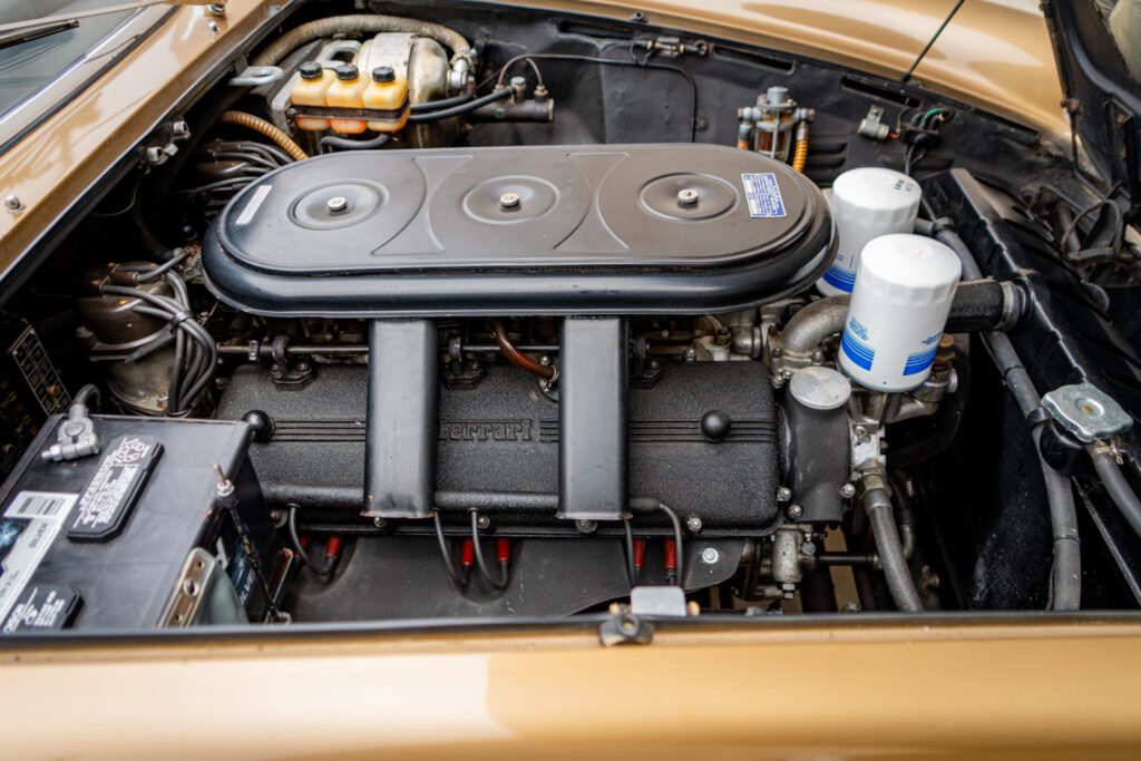 1967 Ferrari 330 GTC #10513 | Exterior View 30