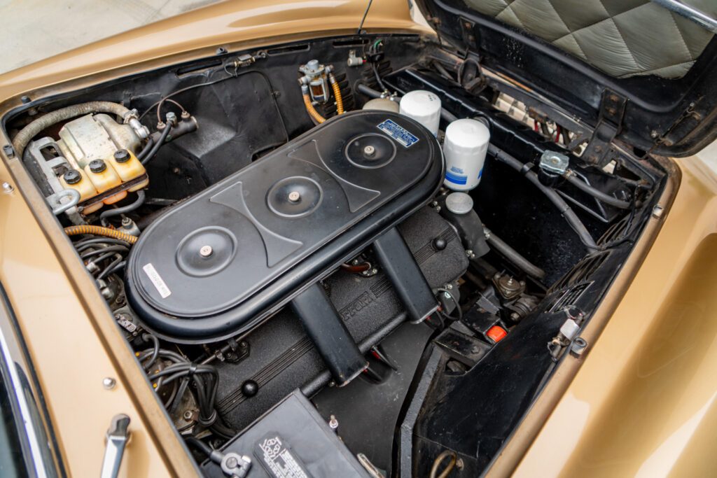 1967 Ferrari 330 GTC #10513 | Exterior View 32