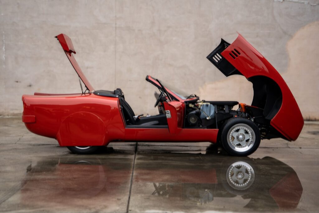 1969 Ferrari 365 NART Speciale Spyder #12611GT | Exterior View 73