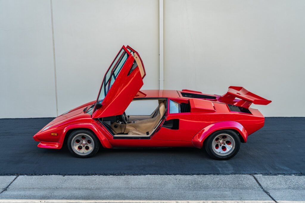 1982 Lamborghini Countach LP400 S #1121446 | Exterior View 8
