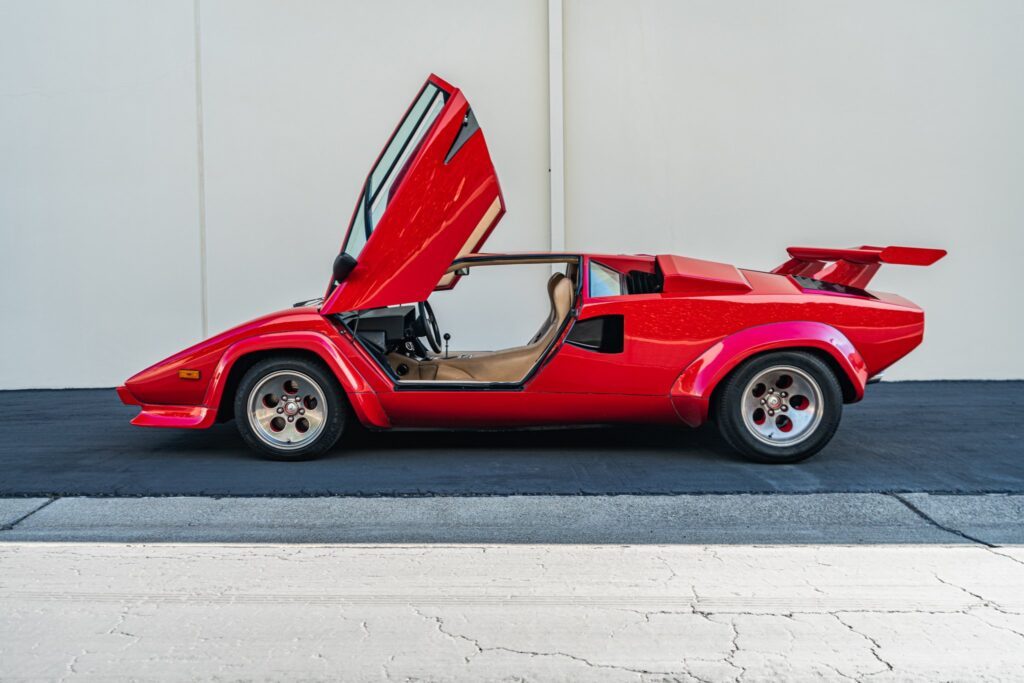 1982 Lamborghini Countach LP400 S #1121446 | Exterior View 9
