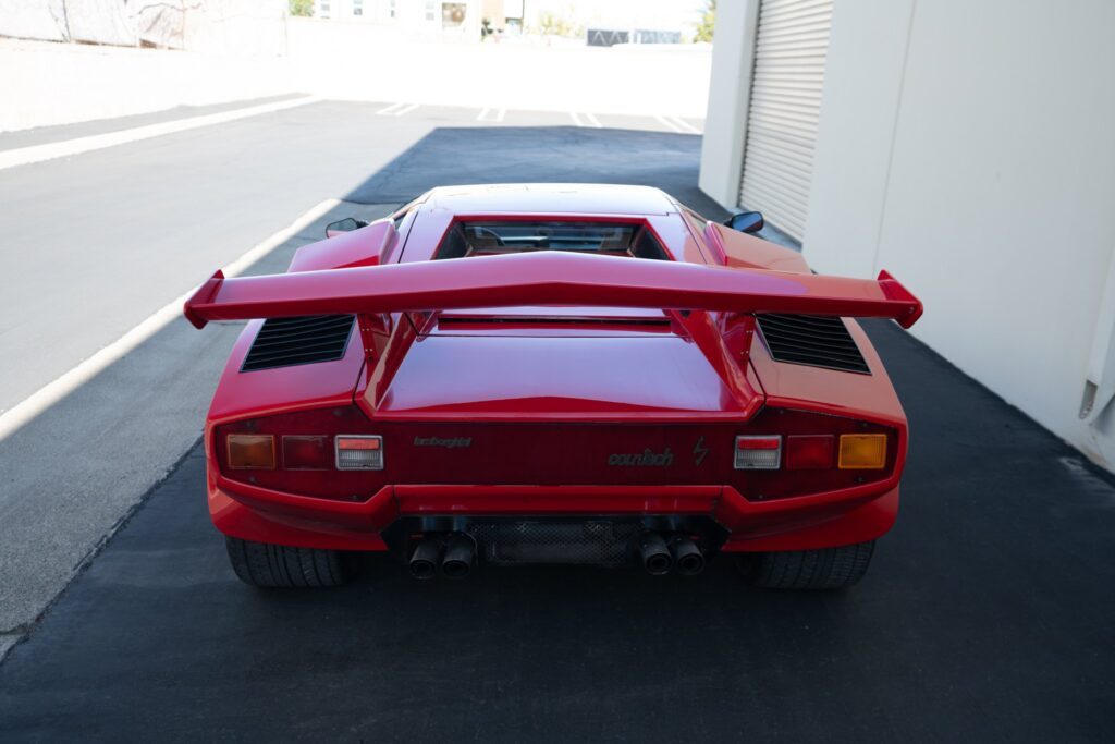 1982 Lamborghini Countach LP400 S #1121446 | Exterior View 10