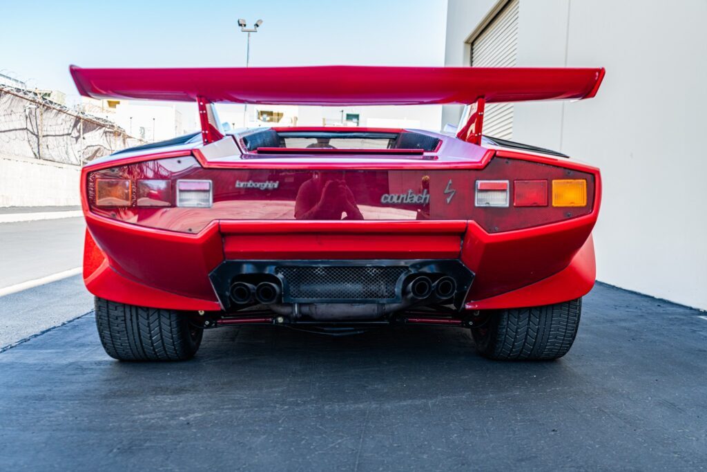 1982 Lamborghini Countach LP400 S #1121446 | Exterior View 11