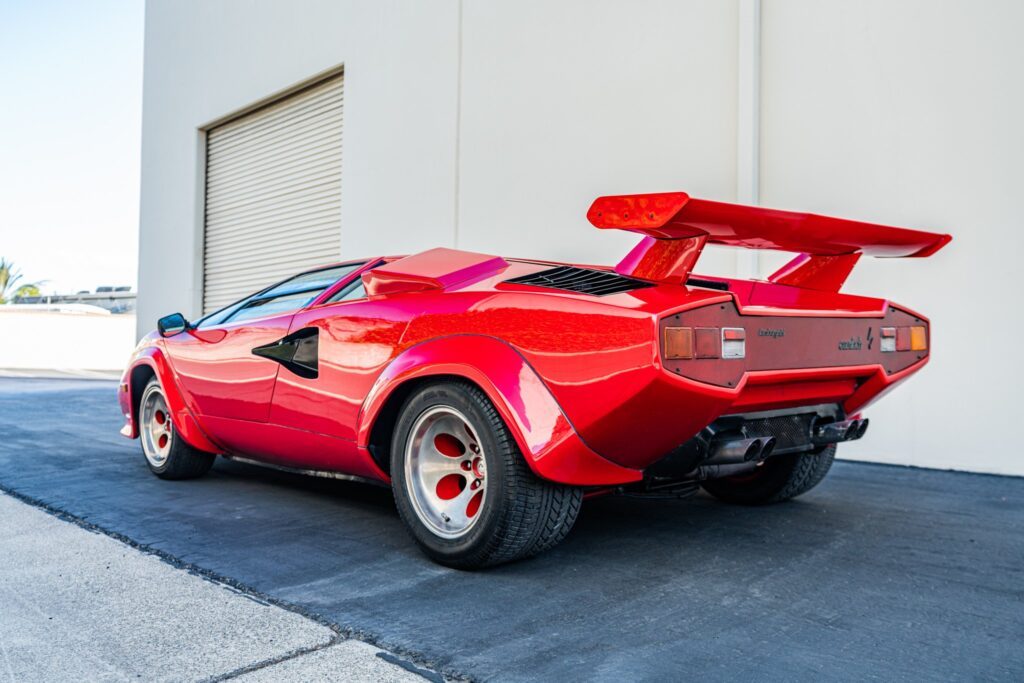 1982 Lamborghini Countach LP400 S #1121446 | Exterior View 13