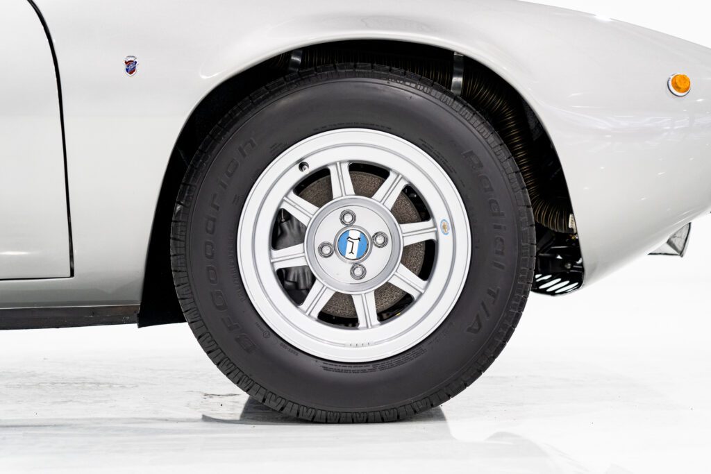 1970 De Tomaso Mangusta #8MA1066 | Exterior View 34