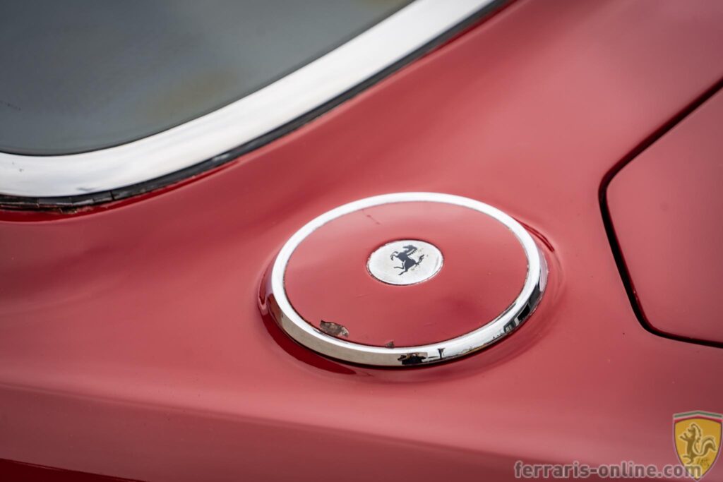 1967 Ferrari 330 GT 2+2 #10043 | Exterior View 9