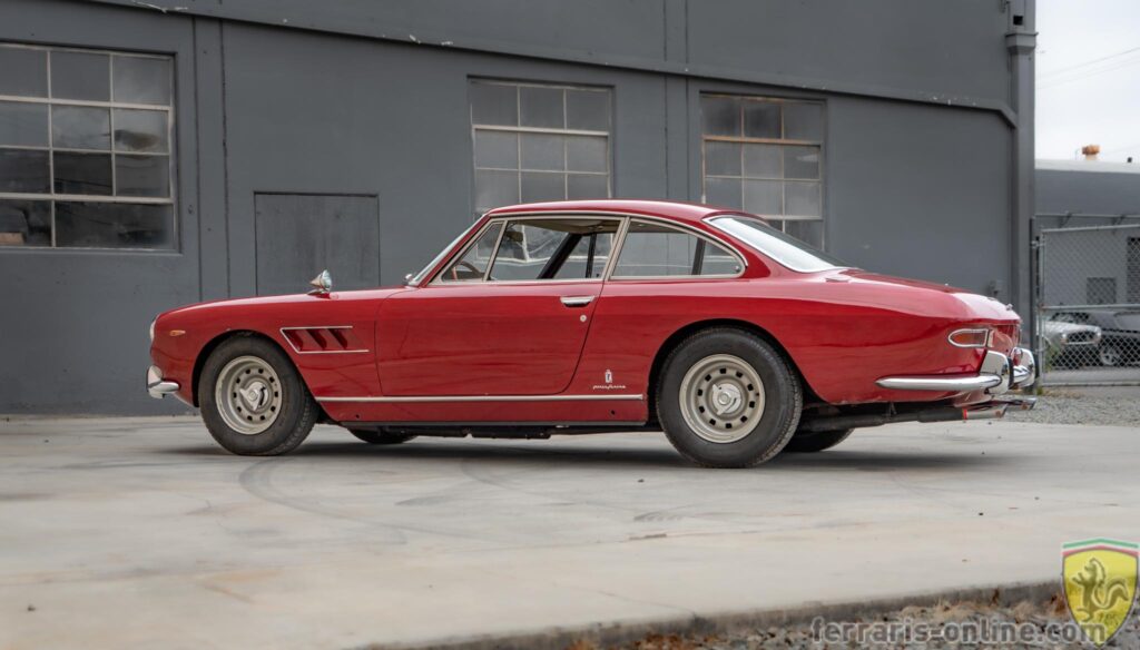 1967 Ferrari 330 GT 2+2 #10043 | Exterior View 53