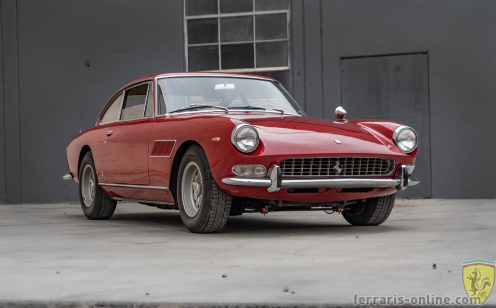 1967 Ferrari 330 GT 2+2 #10043 | Exterior View 28