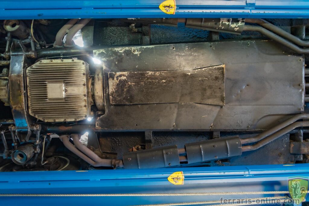 1967 Ferrari 330 GT 2+2 #10043 | Exterior View 41