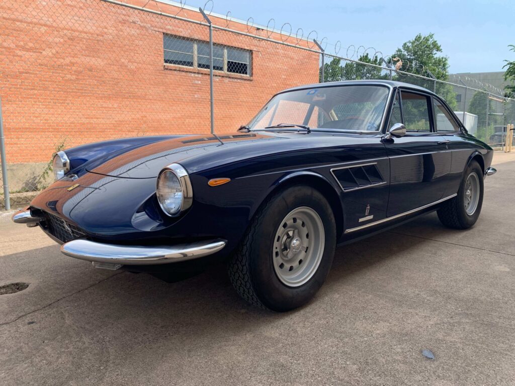 1967 Ferrari 330 GTC #10309 | Exterior View 22