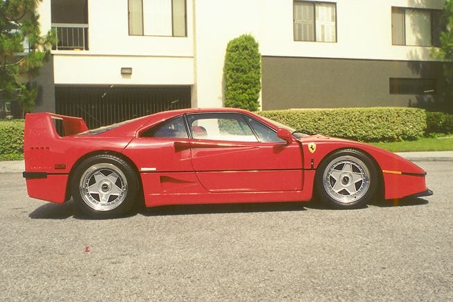 1990 Ferrari F40 #87066 | Exterior View 3