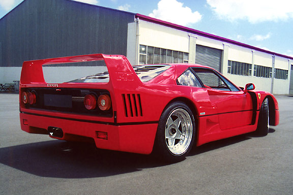 1990 Ferrari F40 #85034 | Exterior View 10