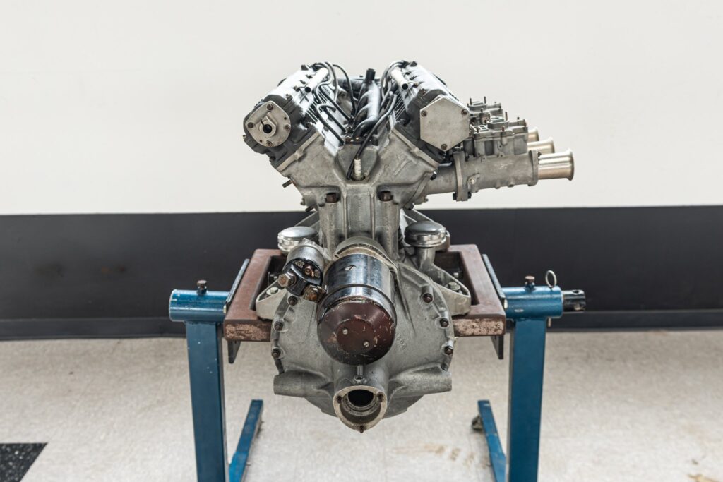1955 500 Mondial Series II engine | Exterior View 14