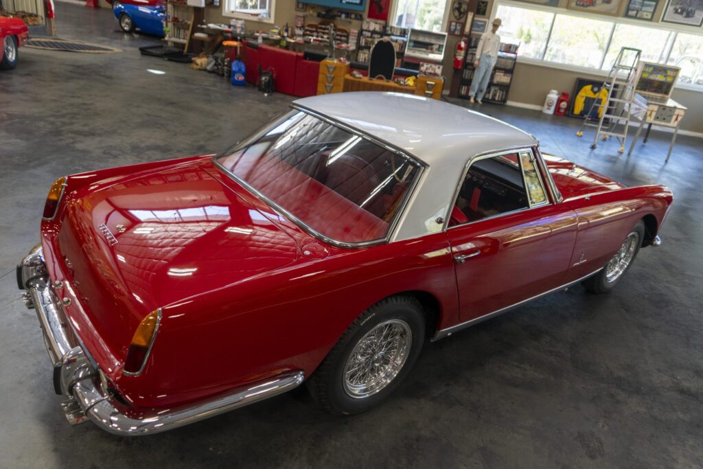 1960 Ferrari 250 PF Coupe #1153GT | Exterior View 33