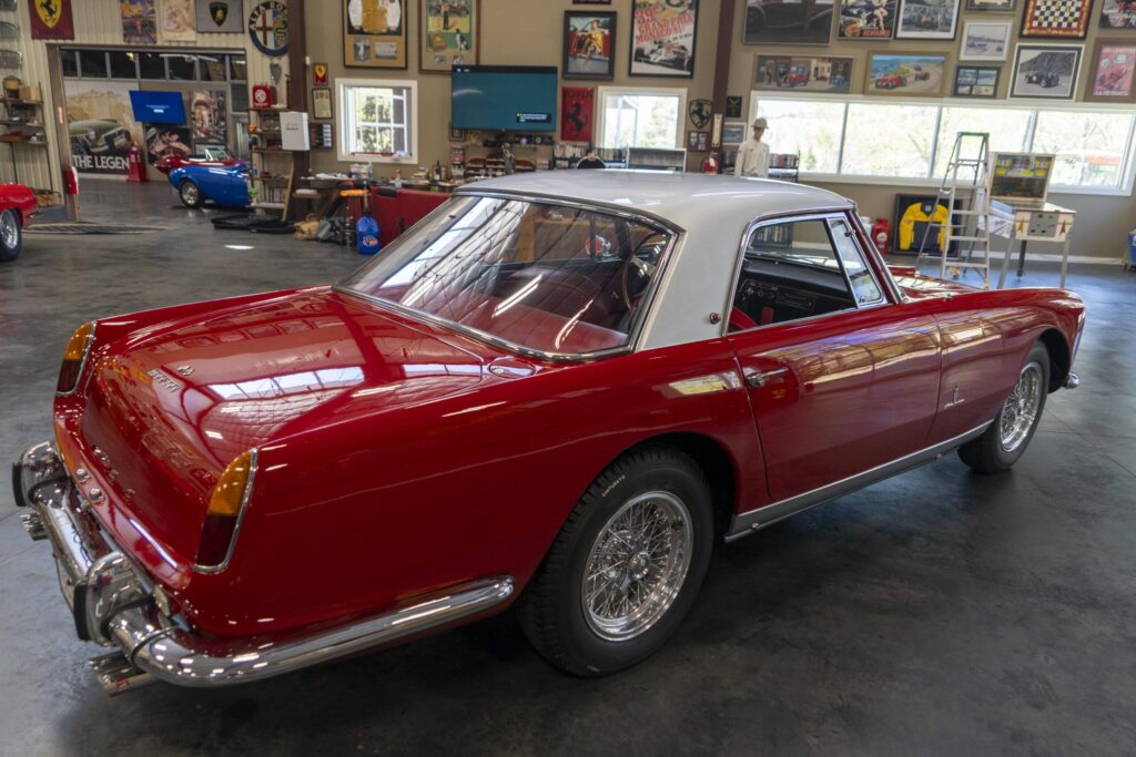 1960 Ferrari 250 PF Coupe #1153GT | Exterior View 34