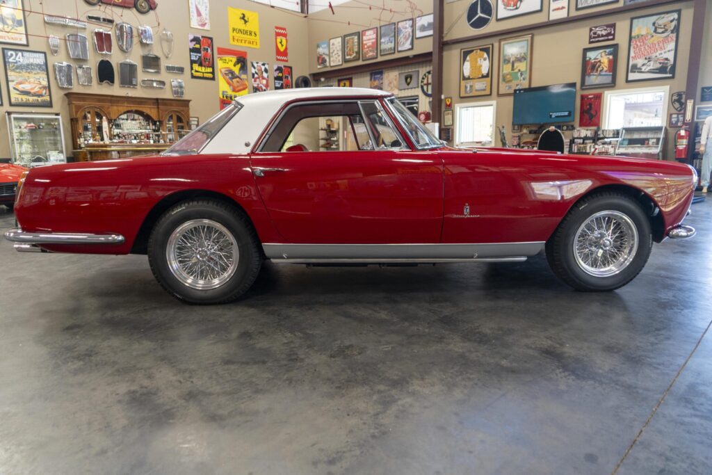 1960 Ferrari 250 PF Coupe #1153GT | Exterior View 38